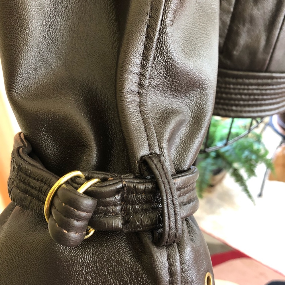 Three-quarter length jacket. - Picture 3 of 3